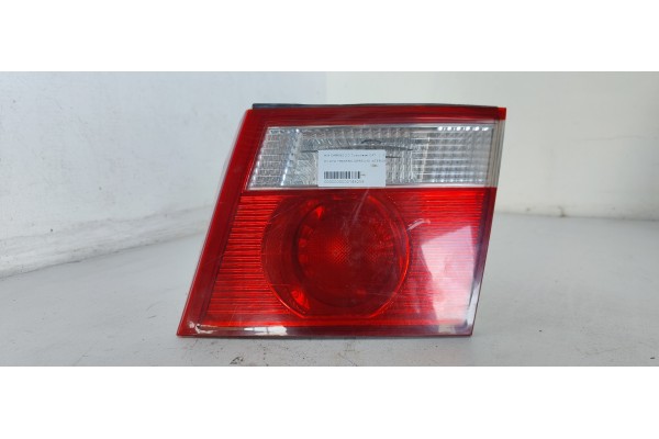 Recambio de piloto trasero derecho interior para kia carens 2.0 turbodiesel cat referencia OEM IAM   