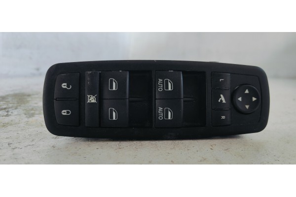 Recambio de mando elevalunas delantero izquierdo para lancia thema 3.0jtd 240 fap referencia OEM IAM 56046826AC  