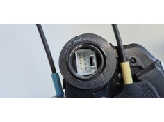 Recambio de cerradura puerta trasera derecha para toyota rav 4 referencia OEM IAM   