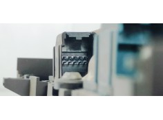 Recambio de sistema audio / radio cd para opel insignia berlina excellence referencia OEM IAM 13321293  