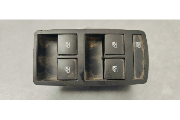 Recambio de mando elevalunas delantero izquierdo para opel insignia berlina selective referencia OEM IAM 22915121  