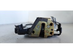 Recambio de cerradura puerta delantera derecha para toyota corolla verso (r1) 2.0 turbodiesel cat referencia OEM IAM   