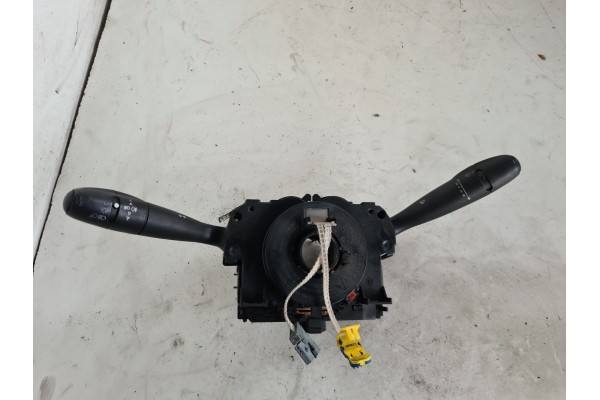 Recambio de mando multifuncion para peugeot expert kombi 1.6 cat referencia OEM IAM 96661078XT 12277012 