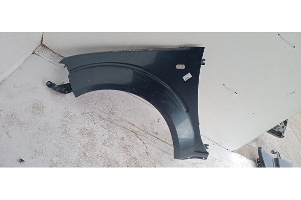 Recambio de aleta delantera izquierda para nissan pathfinder (r51) 2.5 dci diesel cat referencia OEM IAM   