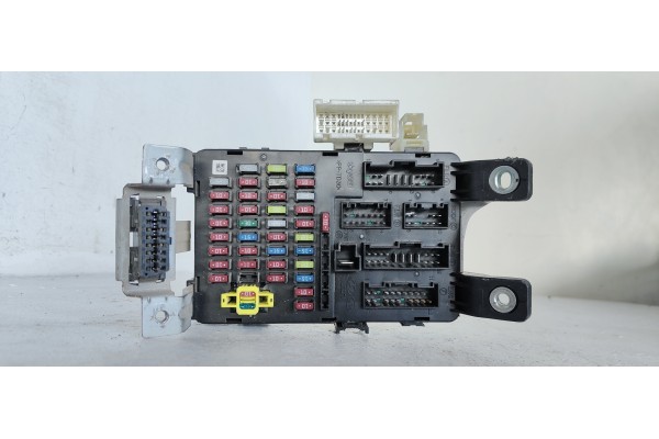 Recambio de caja reles / fusibles para hyundai accent (mc) 1.5 crdi cat referencia OEM IAM 919501G  
