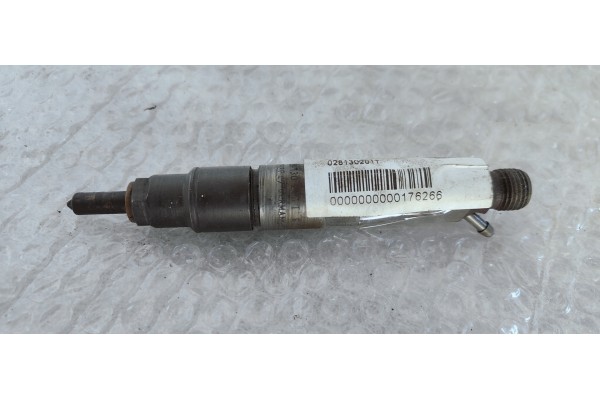 Recambio de inyector para volkswagen golf iv berlina (1j1) 1.9 tdi referencia OEM IAM 028130201T  