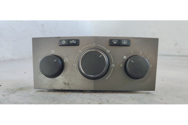 Recambio de mando climatizador para opel zafira b edition ´´111 jahre´´ referencia OEM IAM 13247812  