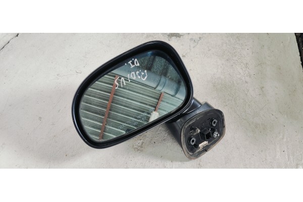 Recambio de retrovisor izquierdo para ssangyong rodius 2.7 xdi 165 referencia OEM IAM E4012270  