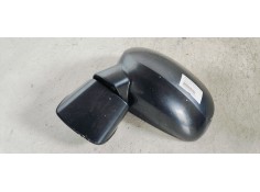 Recambio de retrovisor izquierdo para ssangyong rodius 2.7 xdi 165 referencia OEM IAM E4012270  