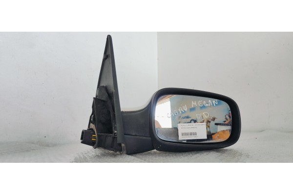 Recambio de retrovisor derecho para renault megane ii coupe/cabrio luxe dynamique referencia OEM IAM 12353570  