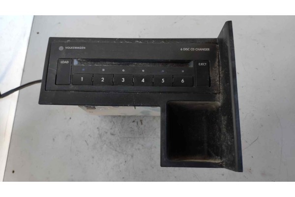 Recambio de sistema audio / radio cd para volkswagen touran (1t1) 2.0 16v fsi referencia OEM IAM 1T0035110A  