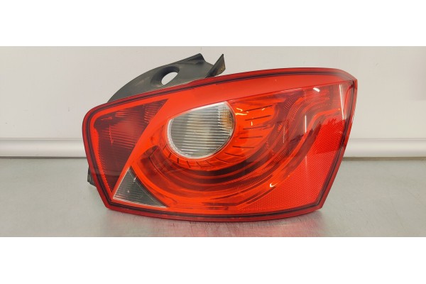 Recambio de piloto trasero derecho para seat ibiza iv berlina 1.2 tdi 75 fap referencia OEM IAM 6J4945096K  