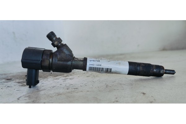 Recambio de inyector para kia cee´d sporty wagon ex referencia OEM IAM 0445110256  