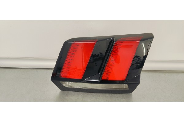 Recambio de piloto trasero derecho interior para peugeot 3008 1.5hdi 130 fap referencia OEM IAM 9810477780  