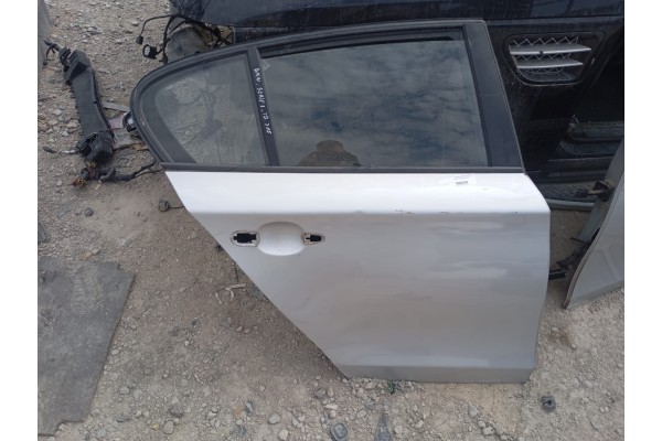 Recambio de puerta trasera derecha para bmw serie 1 berlina (e81/e87) 120d referencia OEM IAM   