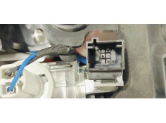 Recambio de piloto trasero derecho interior para peugeot 3008 1.5hdi 130 fap referencia OEM IAM 9810477780  