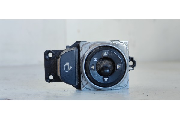 Recambio de mando retrovisor para hyundai i30 (gd) style referencia OEM IAM 39Y4811110  