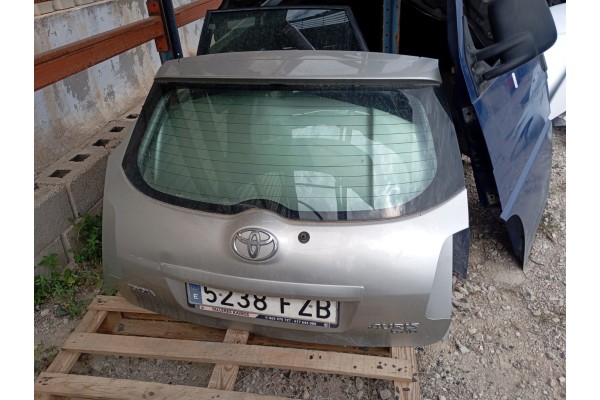 Recambio de porton trasero para toyota auris advance referencia OEM IAM   