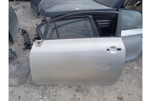 Recambio de puerta delantera izquierda para toyota auris advance referencia OEM IAM   