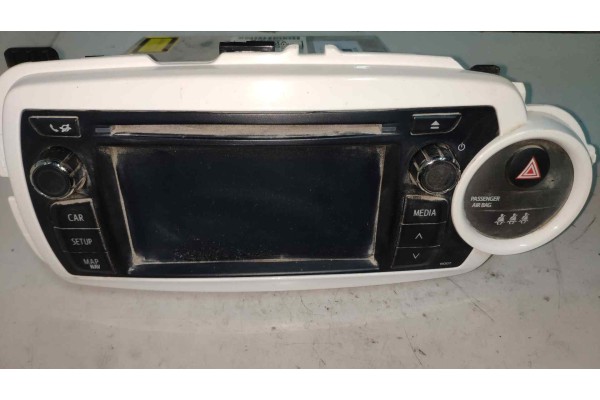 Recambio de sistema audio / radio cd para toyota yaris 1.3 16v cat referencia OEM IAM 861400D020  