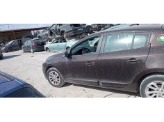 Recambio de puerta delantera izquierda para renault megane iii berlina 5 p dynamique referencia OEM IAM   