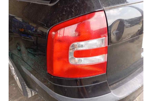 Recambio de piloto trasero izquierdo para skoda octavia combi (1z5) 2.0 tdi 140 referencia OEM IAM   