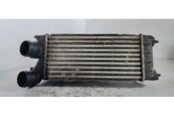 Recambio de intercooler para peugeot 3008 1.6hdi 112 fap referencia OEM IAM 9684212480  