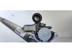 Recambio de elevalunas trasero derecho para toyota rav 4 referencia OEM IAM 8572035140  