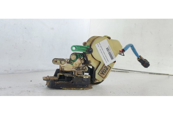 Recambio de cerradura puerta trasera derecha para kia sorento 2.5 crdi ex referencia OEM IAM   