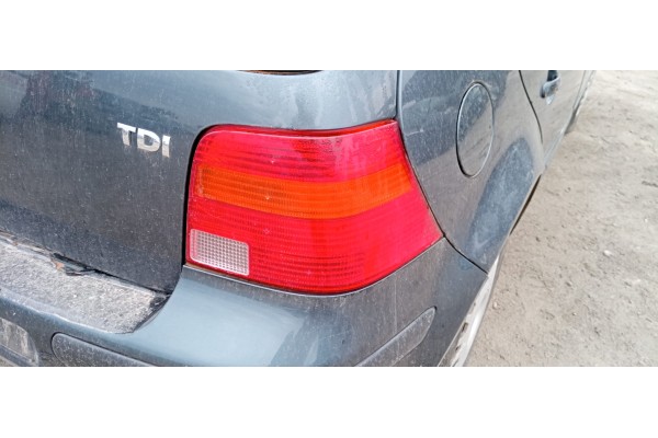 Recambio de piloto trasero derecho para volkswagen golf iv berlina (1j1) edition 4motion (dieselmotor) referencia OEM IAM   