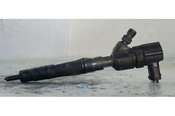 Recambio de inyector para kia cee´d sporty wagon ex referencia OEM IAM 0445110256  