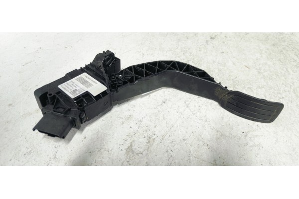 Recambio de pedal acelerador para citroen c4 berlina 1.5 hdi 130 fap referencia OEM IAM 9837891880  