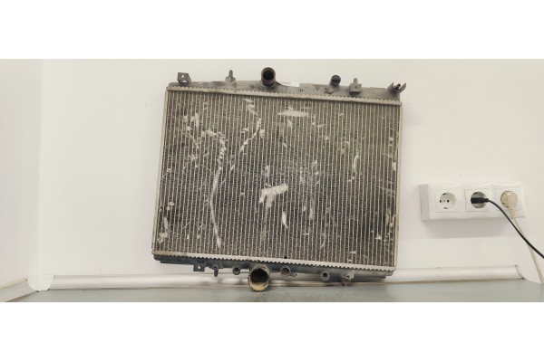 Recambio de radiador agua para citroen c5 berlina 2.0 hdi referencia OEM IAM 9635989980  