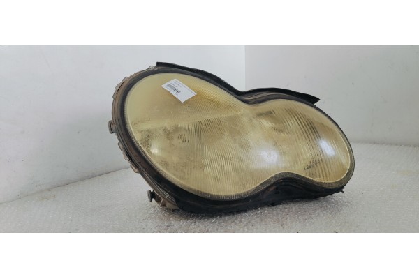 Recambio de faro derecho para mercedes-benz clase c (w203) berlina 220 cdi (203.006) referencia OEM IAM A2038200261  