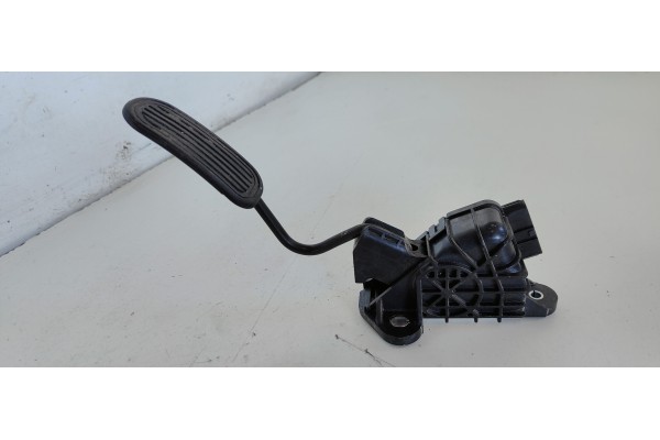 Recambio de potenciometro pedal para lexus rx 300(mcu35) 3.0 v6 cat referencia OEM IAM 7812048070  