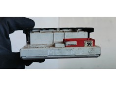 Recambio de pantalla multifuncion para renault megane ii berlina 5p confort dynamique referencia OEM IAM 8200107839B  