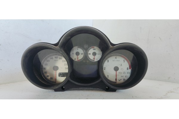 Recambio de cuadro instrumentos para alfa romeo gt (125) referencia OEM IAM 156050197  