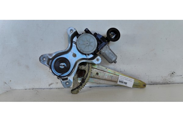 Recambio de elevalunas trasero derecho para lexus rx 300(mcu35) 3.0 v6 cat referencia OEM IAM 8571058010  