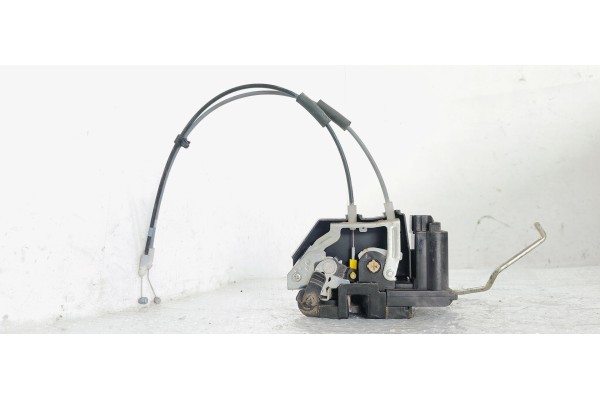 Recambio de cerradura puerta trasera derecha para hyundai i10 1.1 i referencia OEM IAM   