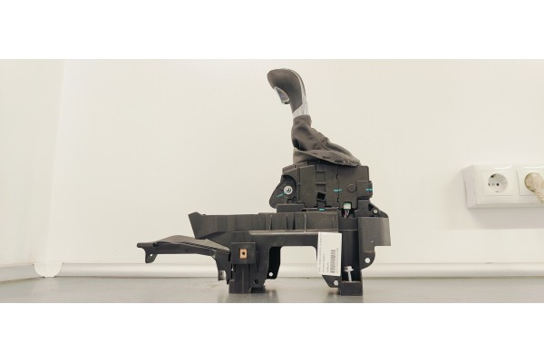 Recambio de palanca cambio para opel insignia sports tourer 2.0 cdti referencia OEM IAM 20965276  