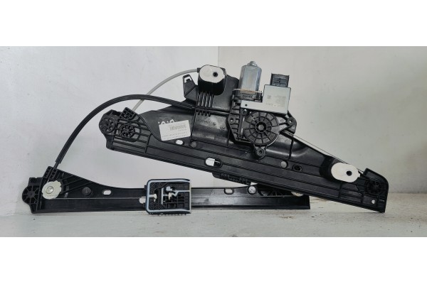 Recambio de elevalunas delantero derecho para citroen c4 berlina 1.5 hdi 130 fap referencia OEM IAM 9832821580  