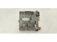 CAJA RELES / FUSIBLES 30728512 