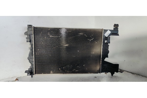 Recambio de radiador agua para opel astra j lim. berlina fase 1 referencia OEM IAM 13267655  