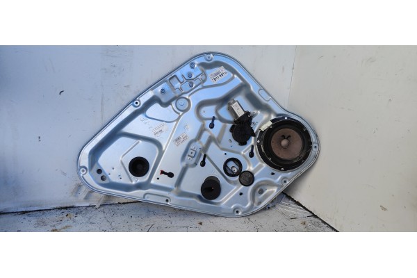 Recambio de elevalunas trasero izquierdo para hyundai santa fe (bm) 2.2 crdi cat referencia OEM IAM 400909  