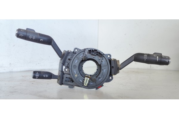 Recambio de mando multifuncion para land rover range rover (lm) td6 vogue referencia OEM IAM 69017760  