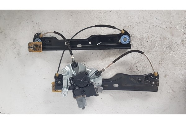 Recambio de elevalunas delantero derecho para opel astra j lim. 1.3 cdti 95 fap referencia OEM IAM 13350759  