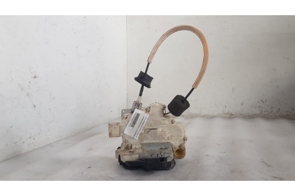 Recambio de cerradura puerta delantera izquierda para audi a6 berlina (4f2) 2.0 tdi 140 referencia OEM IAM   