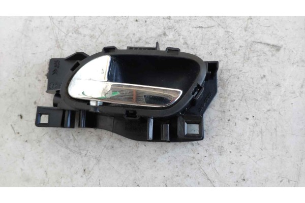 Recambio de maneta interior trasera izquierda para peugeot 5008 premium referencia OEM IAM 9683446877  