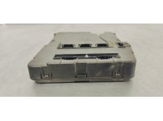 Recambio de caja reles / fusibles para renault scenic ii 1.5dci 105 referencia OEM IAM 8200412548  