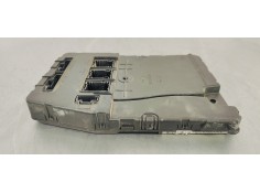 Recambio de caja reles / fusibles para renault scenic ii 1.5dci 105 referencia OEM IAM 8200412548  